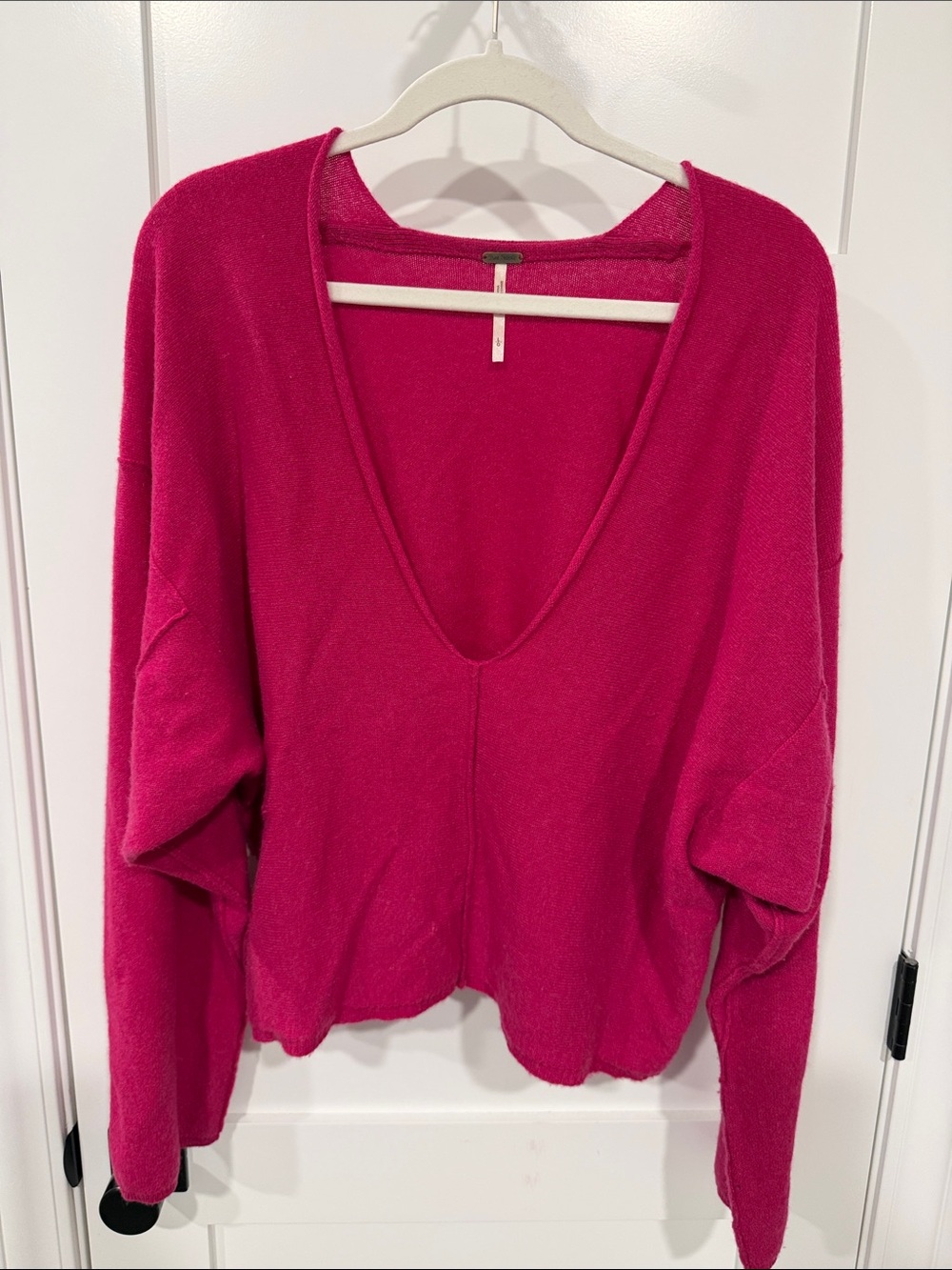 Free People Deep V-Neck cashmere Sweater - Fuchsia Pink